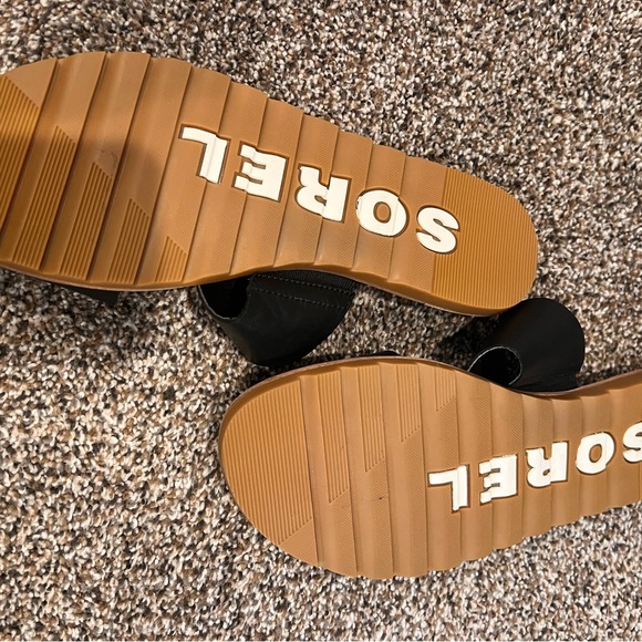Sorel Sandals - Picture 3 of 3